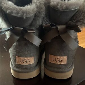 UGG Charcoal Boots with Shearling and Bows